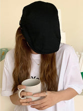 Black&Beige Artistic Retro Casual Beret Hat